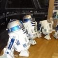 R2 avec ses cousins