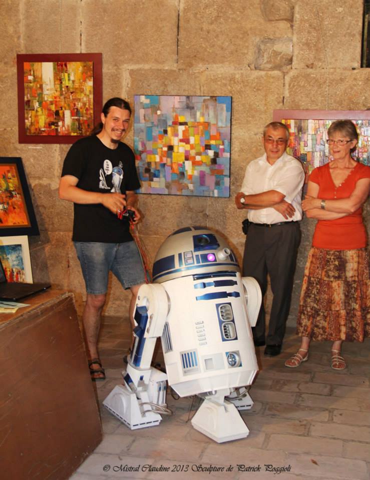 Exposition peintures et sculptures P. POGGIOLI, le Val, Var, avec R2D2